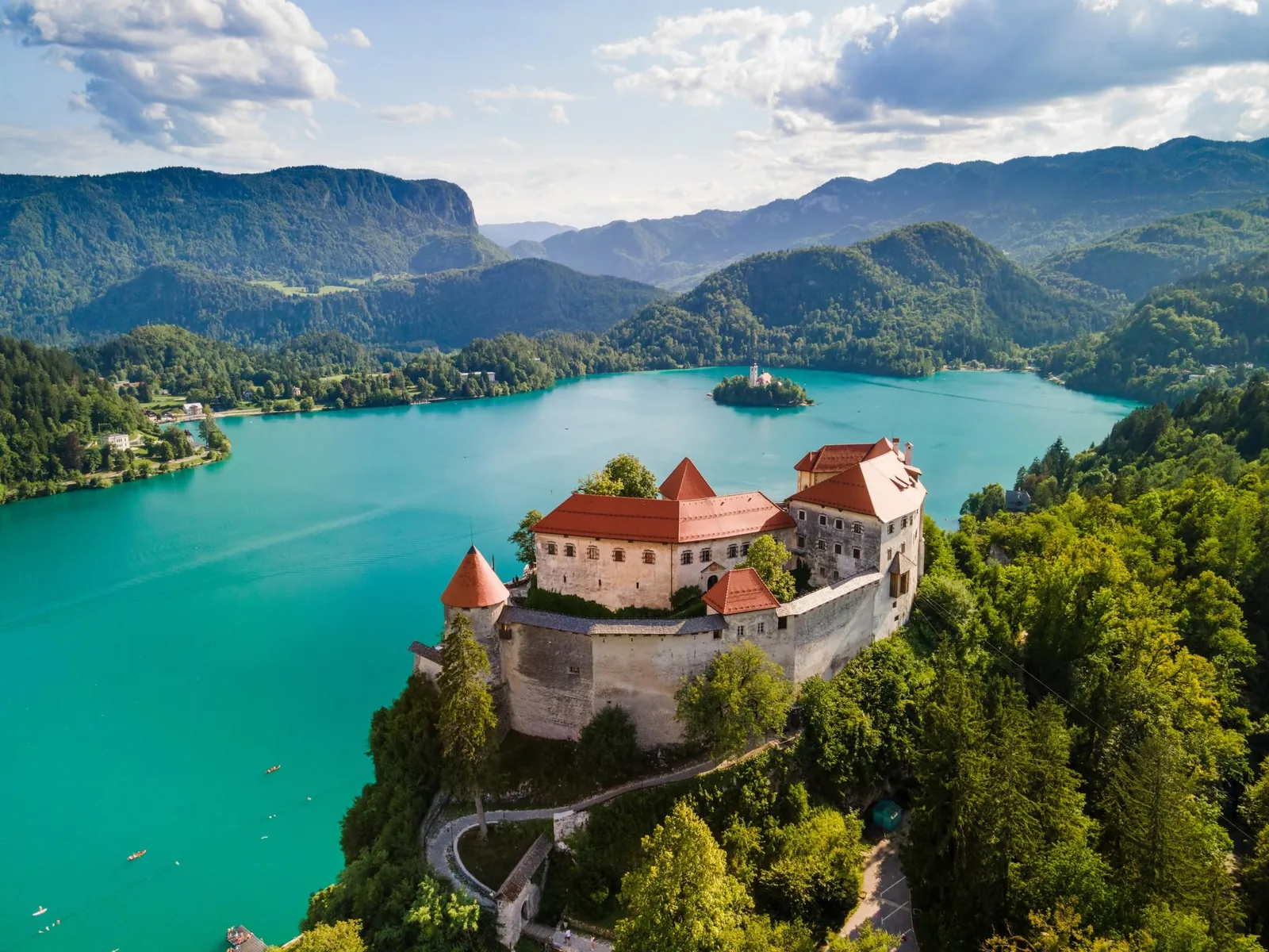 Lake Bled, its island and clifftop castle